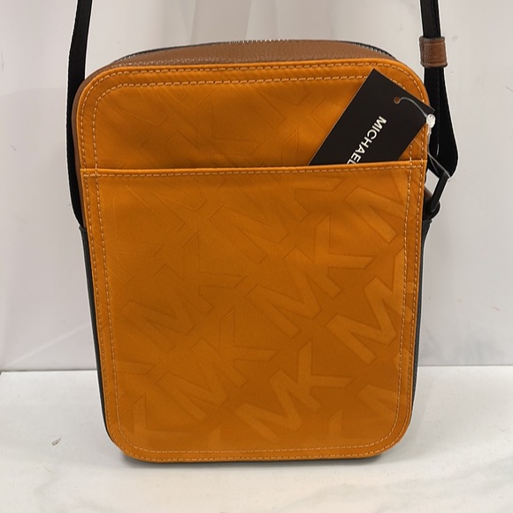 Michael Kors Kent Flight Bag Crossbody Honey Comb - Picture 6 of 16